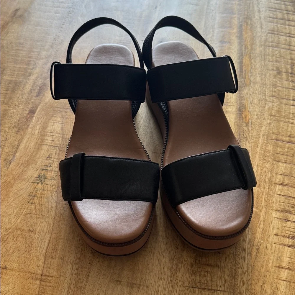 Caslon Brian Women's Black Leather Platform flatform slingback Sandals NEW